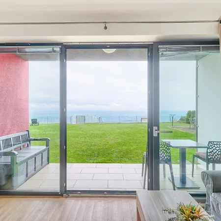 דירה W&g Rewal-widok Na Morze, Z Prywatnym Zejsciem Na Plaze רבאל