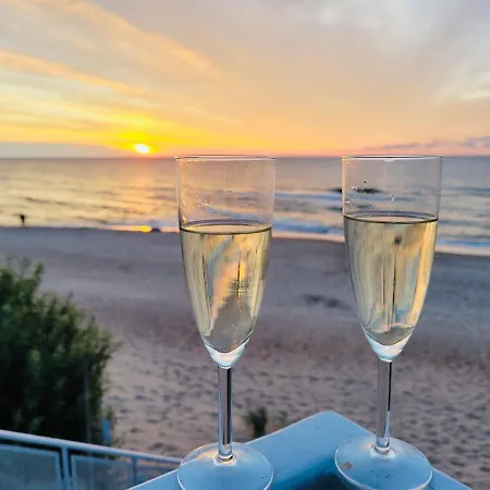 公寓 W&g Rewal-widok Na Morze, Z Prywatnym Zejsciem Na Plaze 里沃