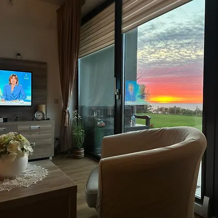 Apartment W&g Rewal-widok Na Morze, Z Prywatnym Zejsciem Na Plaze *