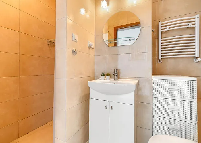 W&g Rewal-widok Na Morze, Z Prywatnym Zejsciem Na Plaze Rewal