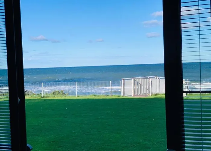 Apartment W&g Rewal-widok Na Morze, Z Prywatnym Zejsciem Na Plaze Rewal